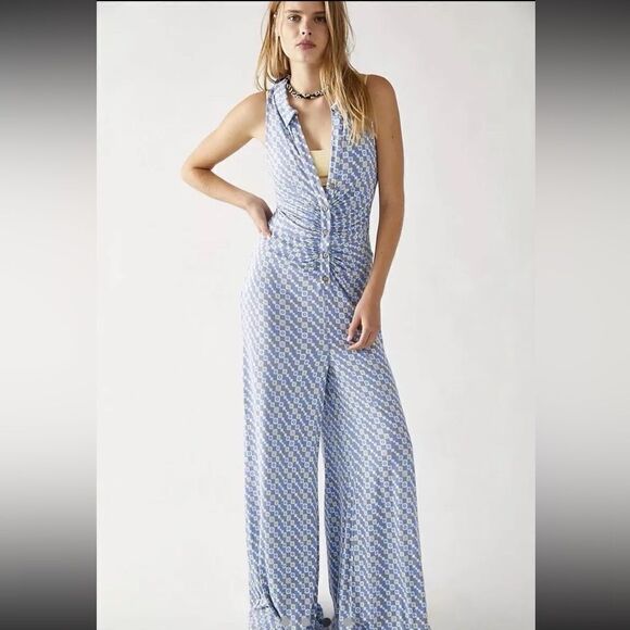 NEW FREE PEOPLE SHAYLA HALTER JUMPSUIT PRINTED WIDE LEG ONE PIECE - Picture 1 of 3